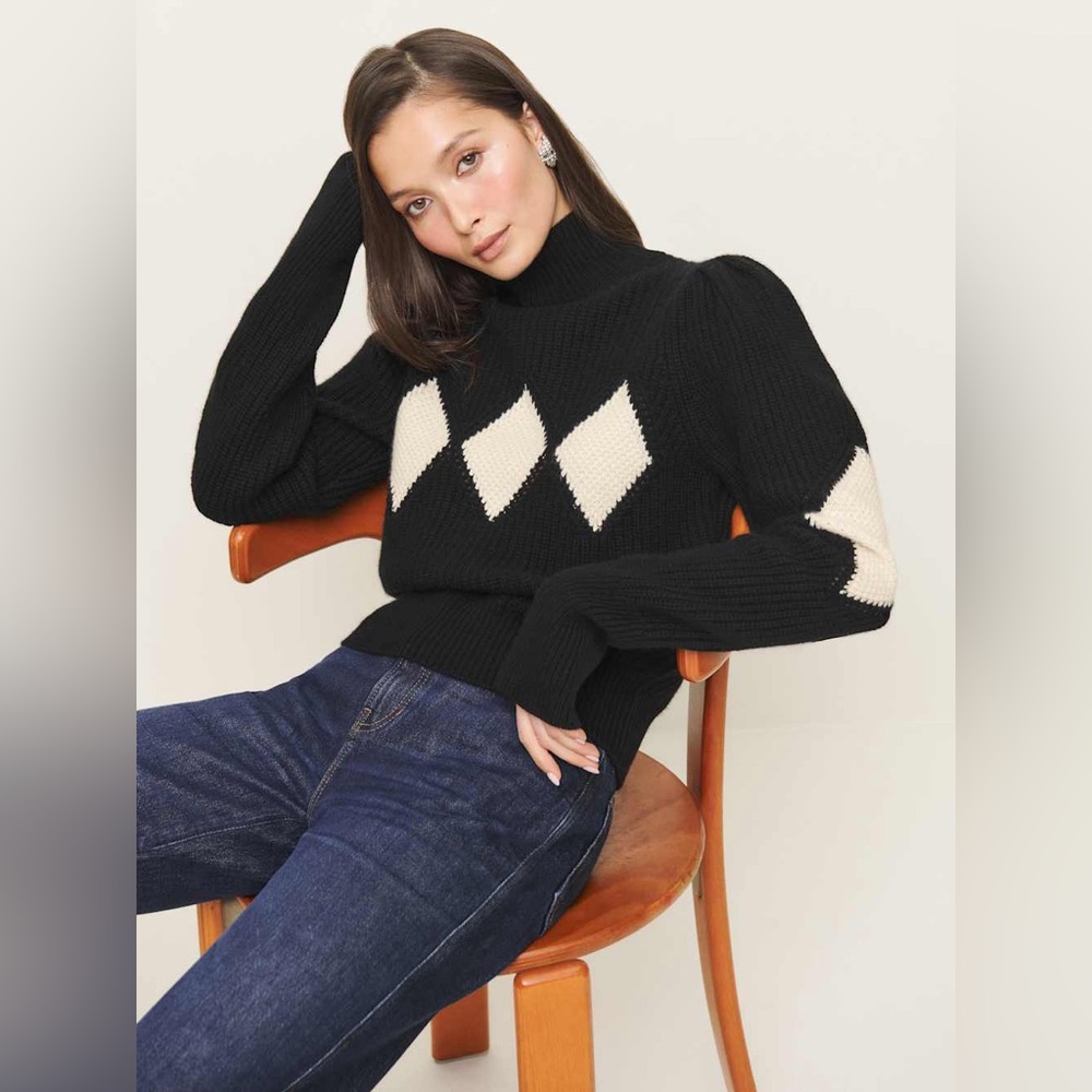 NWT Reformation Diamond Cashmere Turtleneck